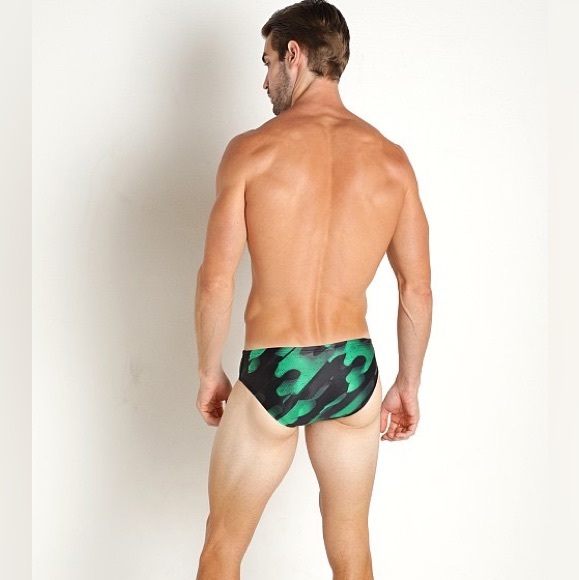 Speedo NWT Men’s 32 Powerflex Natural Wonder Swim Brief Killer Green - Picture 6 of 7
